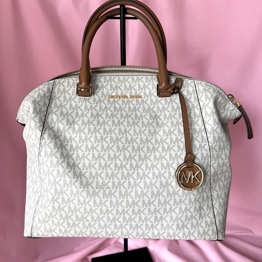 Michael Kors purse and Wallet